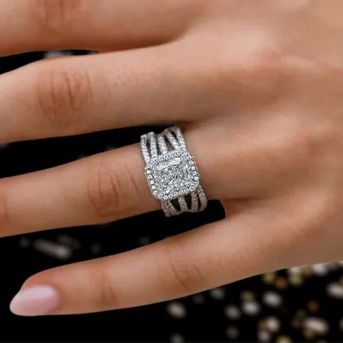Luxurious Halo Radiant Cut Simulated Diamond Ring Set