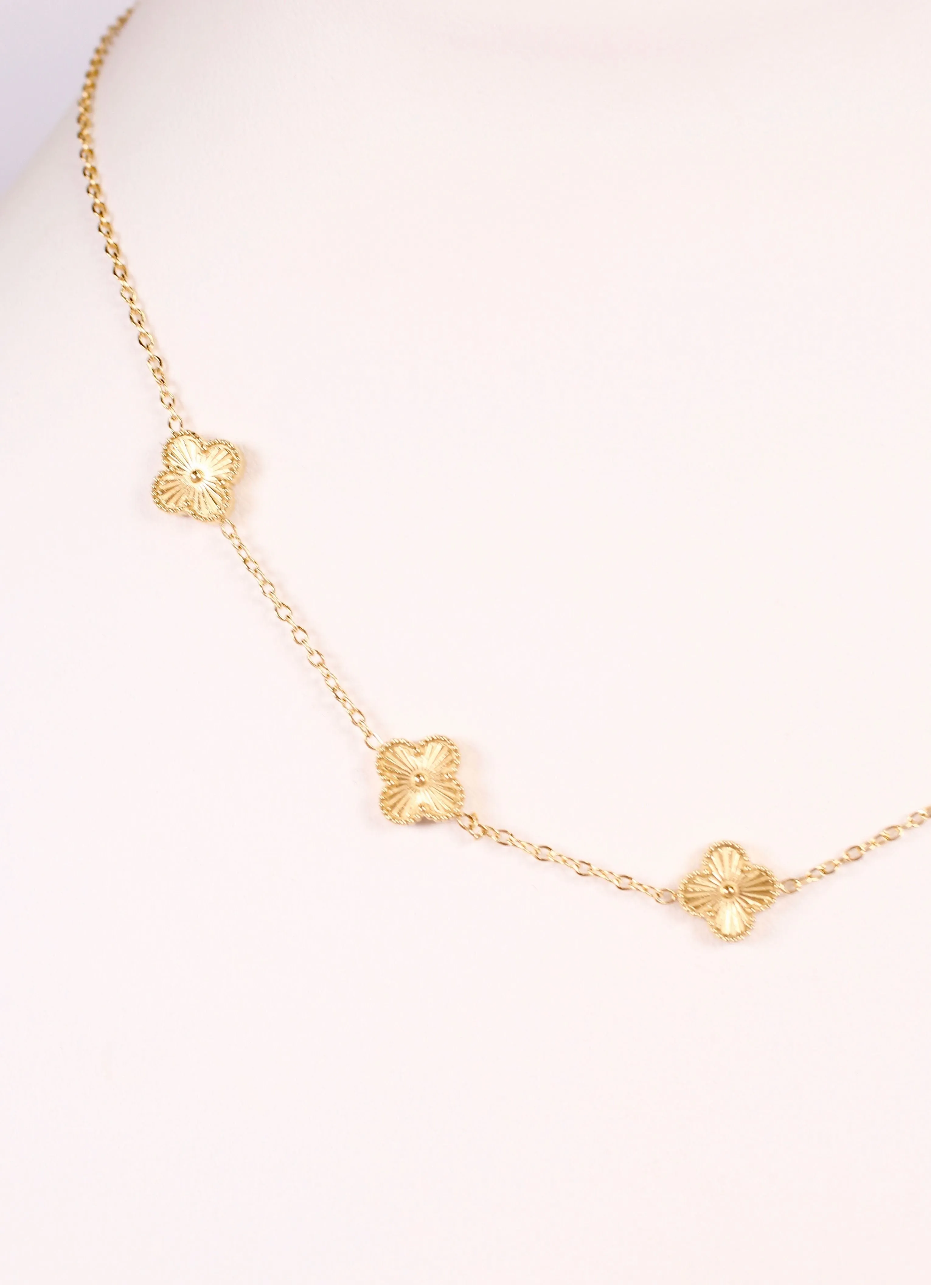 Trevino Clover Necklace GOLD